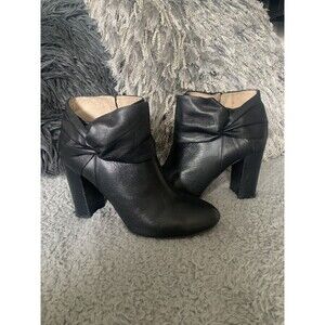 Louise et Cie Lo-Theron Black Leather Bow Ankle Boots Booties Sz 8.5 Block Heel